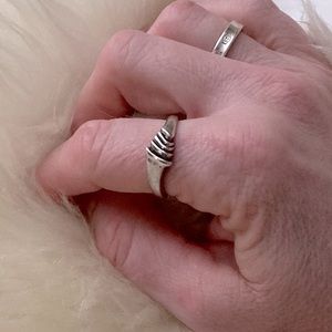 🆕Sterling Silver Peaked Ring, Size 10